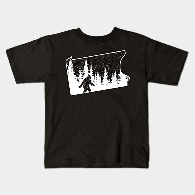 Pennsylvanie Bigfoot Gift Kids T-Shirt by Tesszero